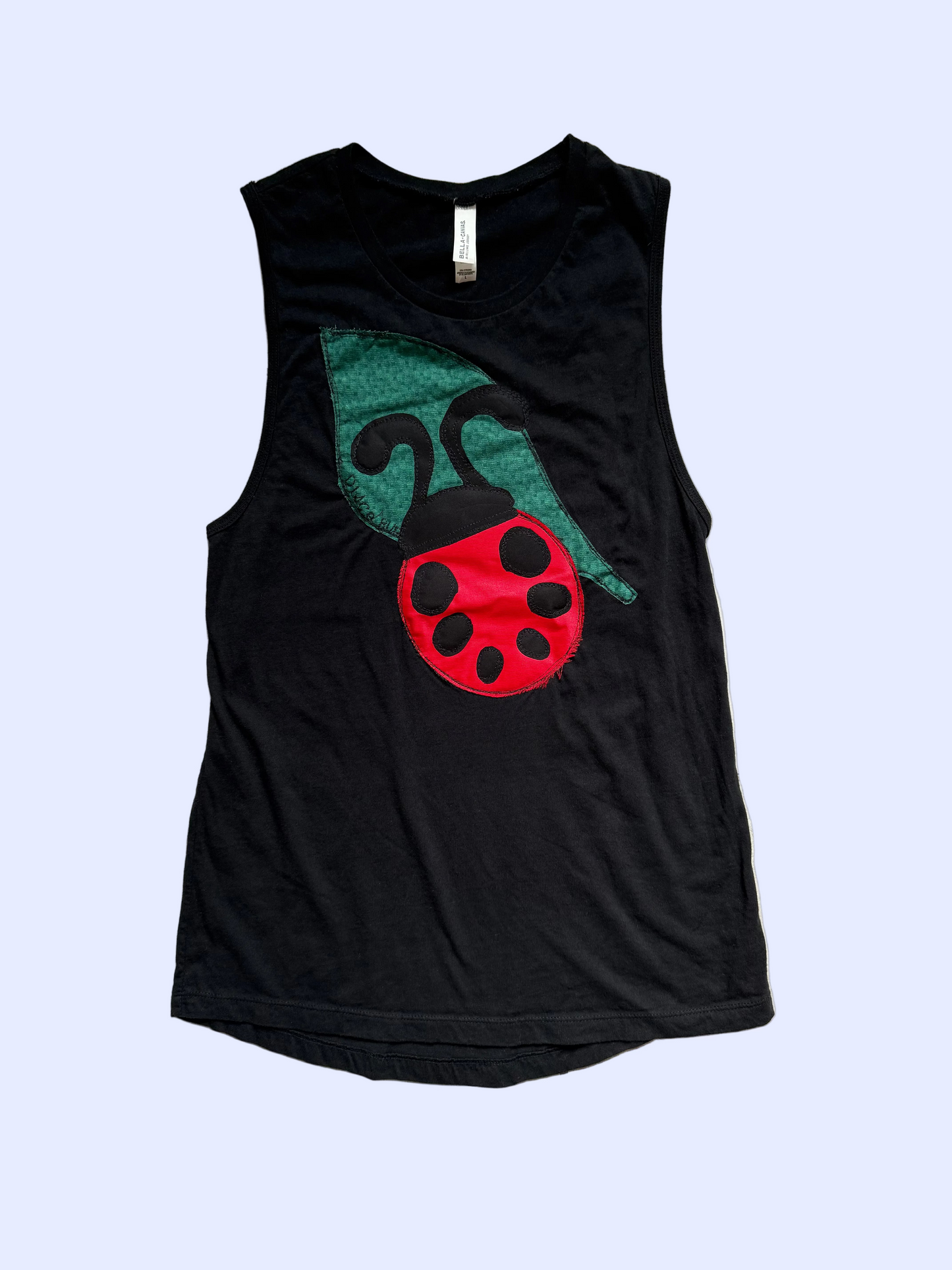 Lady Bug on a Leaf Tank (Large)