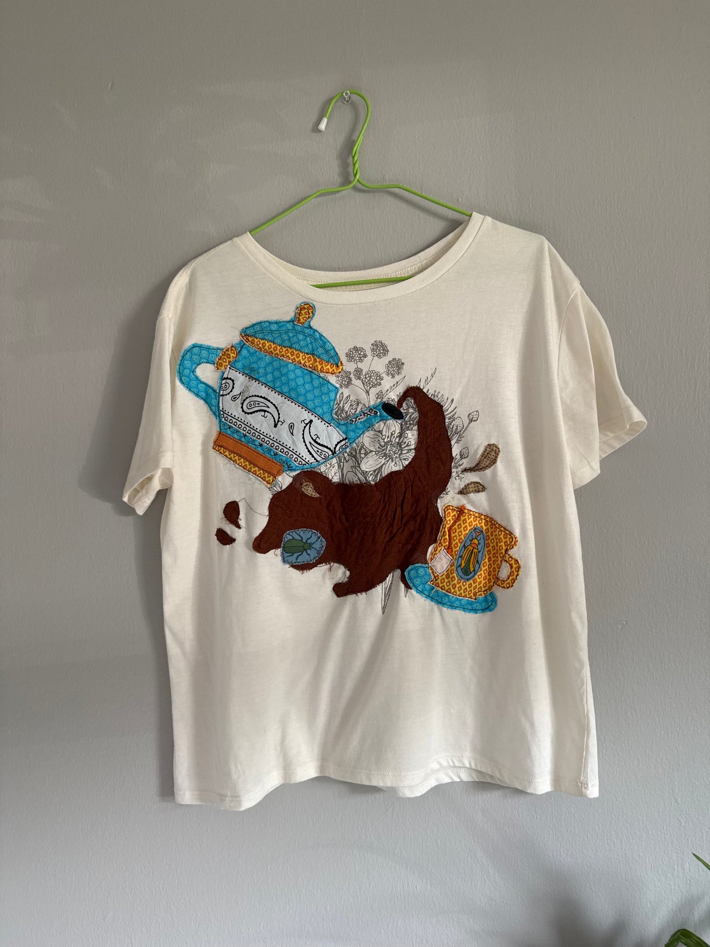Tee- Party T-shirt (Medium)