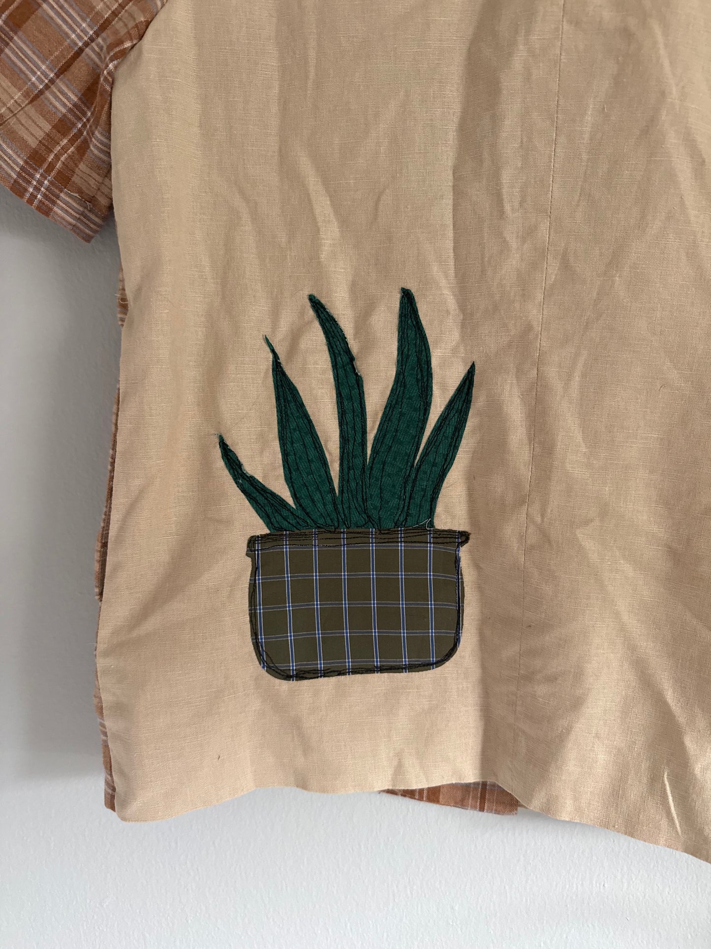 Planters Button Down (Medium)